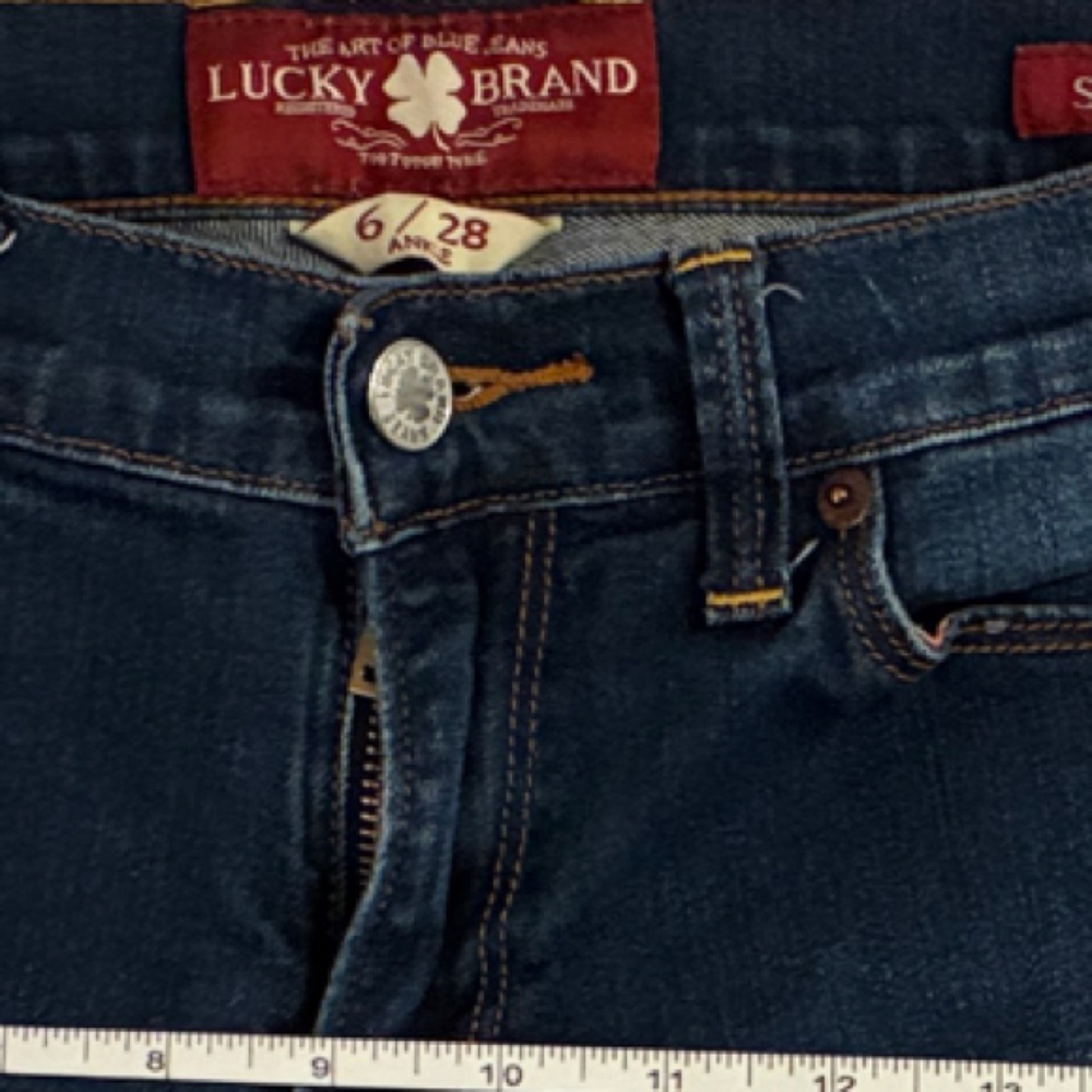 2/$30. Lucky Brand Dark Blue Sofia Flare Jeans size 6 / 28 Ankle